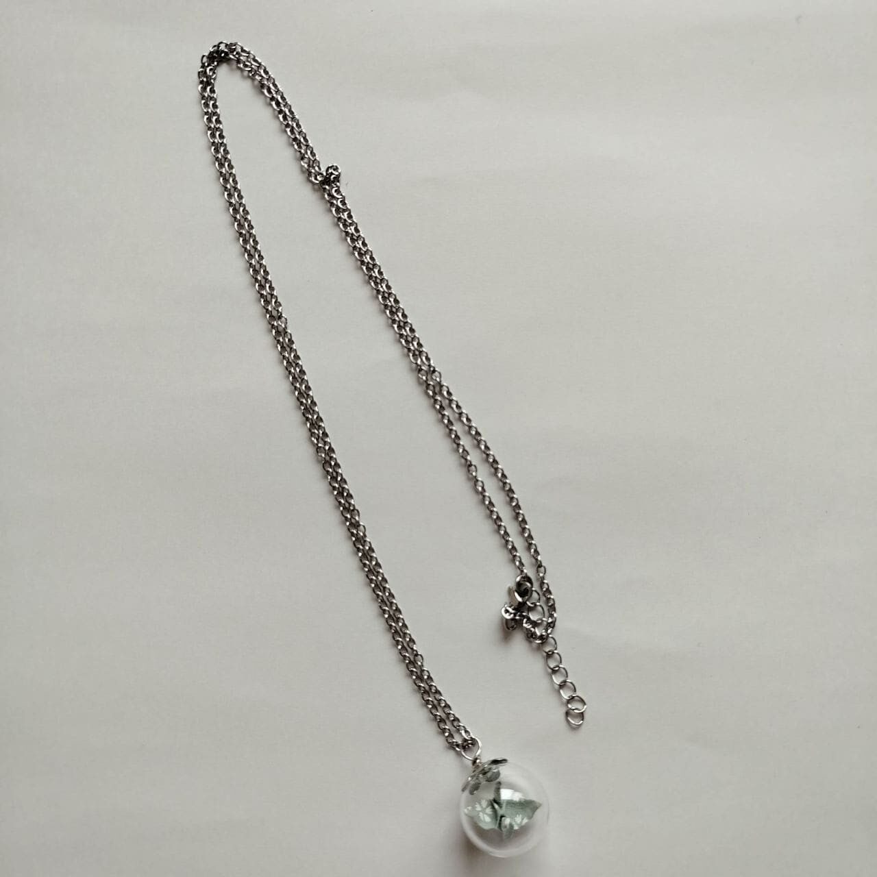 Collana Origami Gru in sfera- Garofano verde - immagine 4