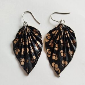 Origami Leaf earrings -UME Black