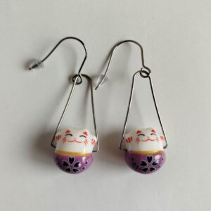 Maneki Neko Long Earrings -Lilac Purple