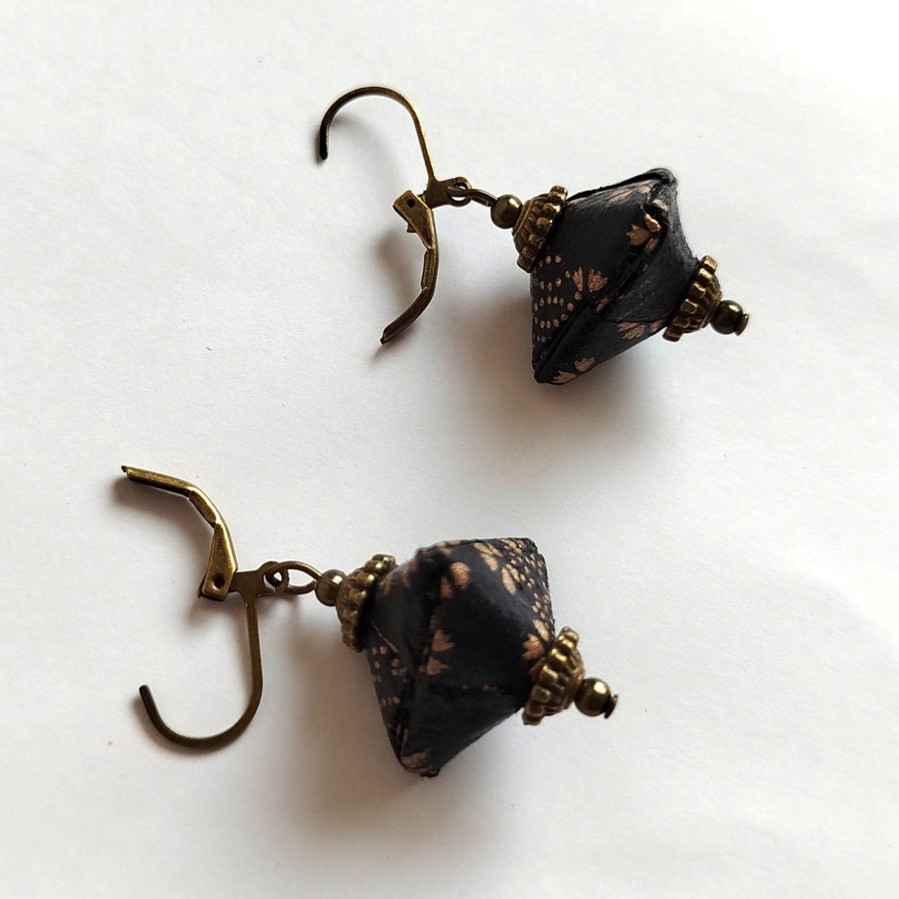 Modular Origami Diamond Earrings -black - Image 6